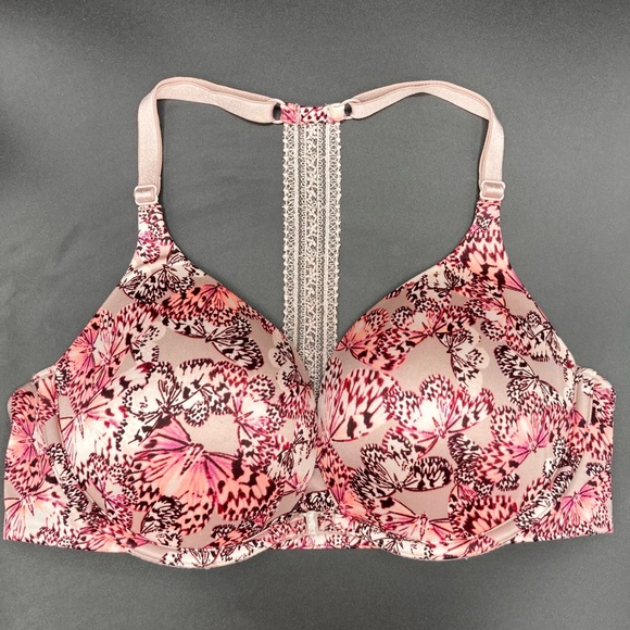 Victoria's Secret Other - Victoria’s Secret very sexy push-up/pigeonnant bra size 34D. Front clasp…